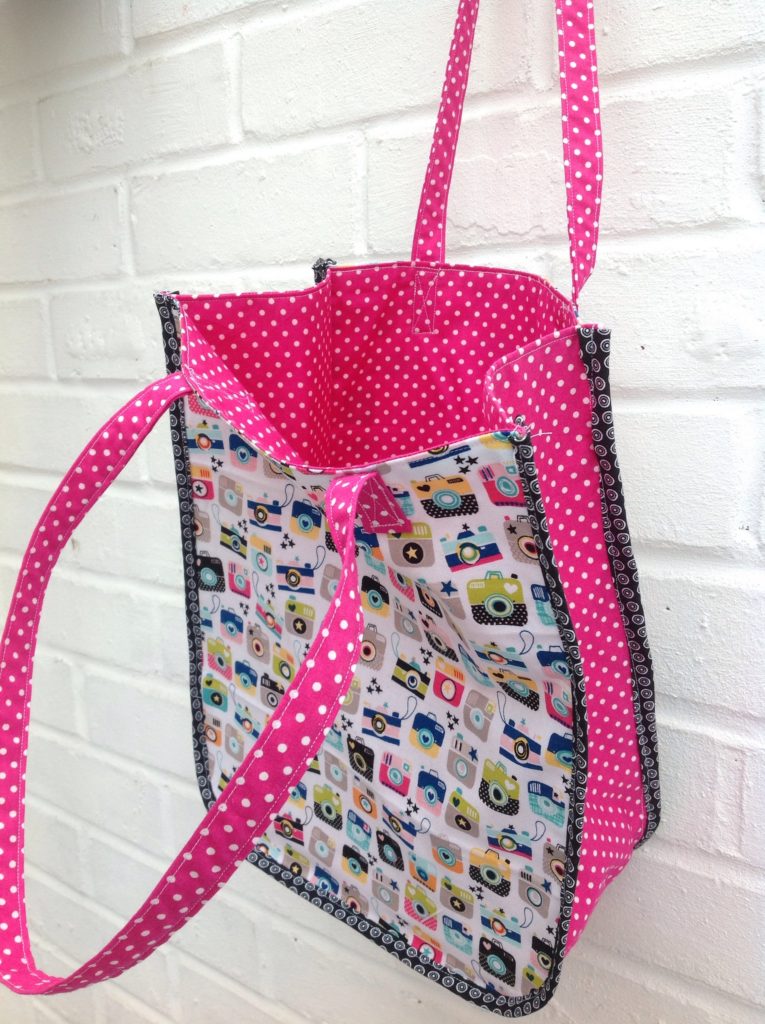 Sew an &#39;Instamatic&#39; Tote Bag - free tutorial